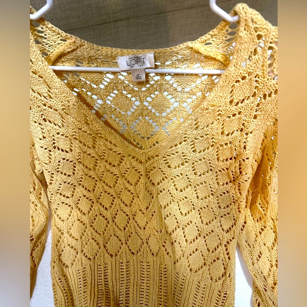 Ann Taylor Loft knit yellow sweater size petites L